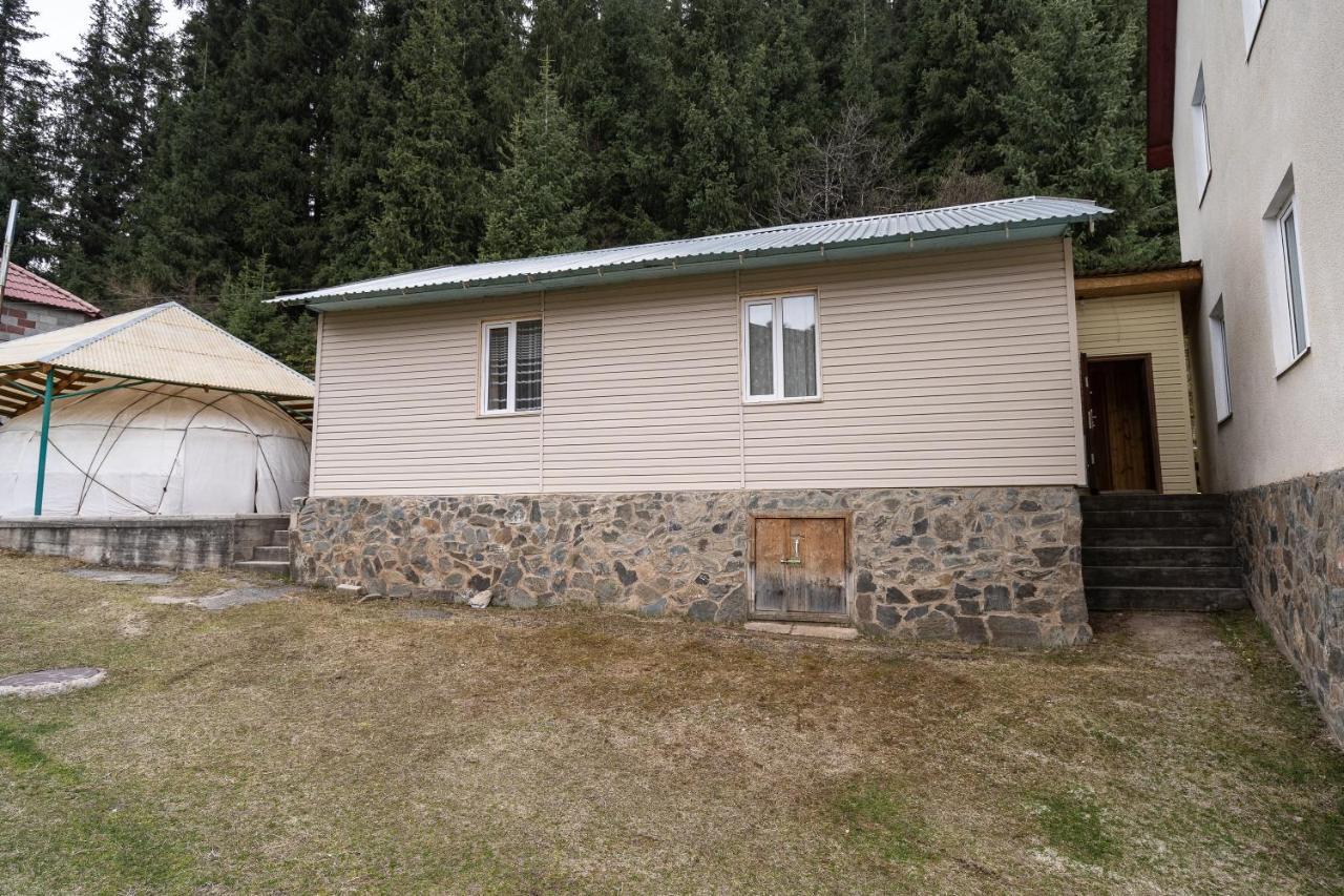 Toodoresort Каракол Екстериор снимка