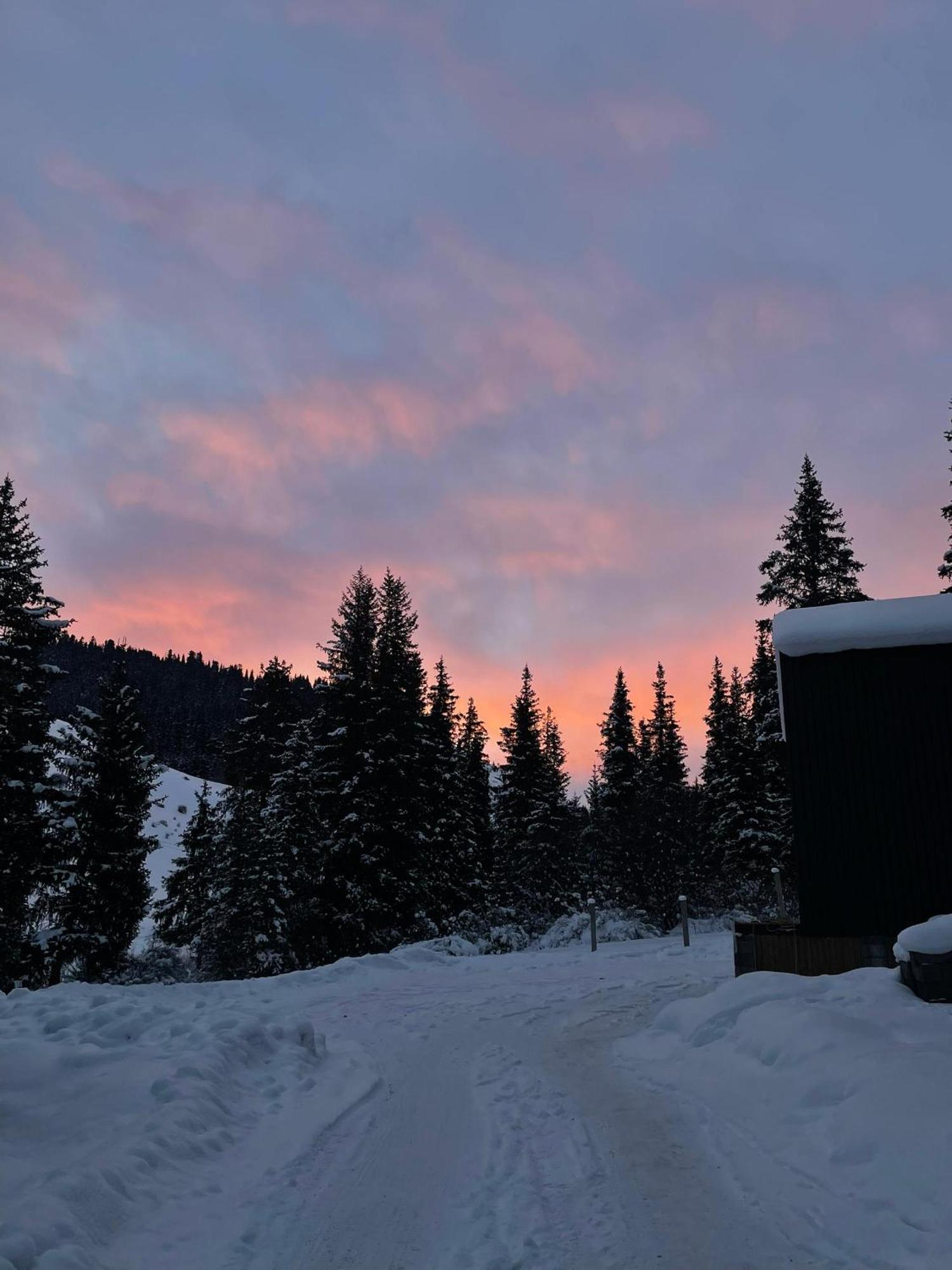 Toodoresort Каракол Екстериор снимка